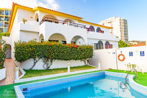 Caniço Bay Club
